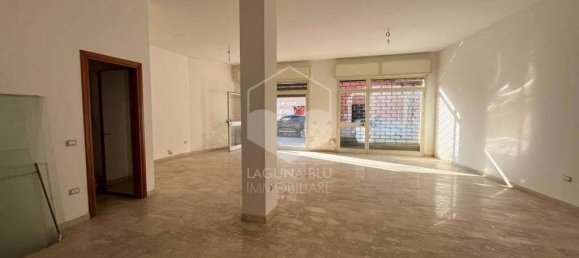 Здание с 5 комнатами в Петрозино, Италия № 352133 35