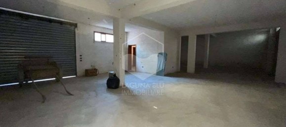 Здание с 5 комнатами в Петрозино, Италия № 352133 30