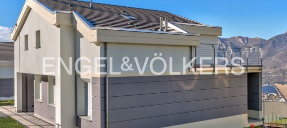 5 rooms Villa in Lecco, Italy No. 128023 15