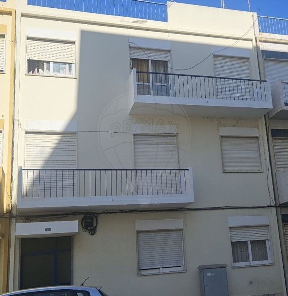2 bedrooms Apartment in Quelfes, Portugal No. 55013