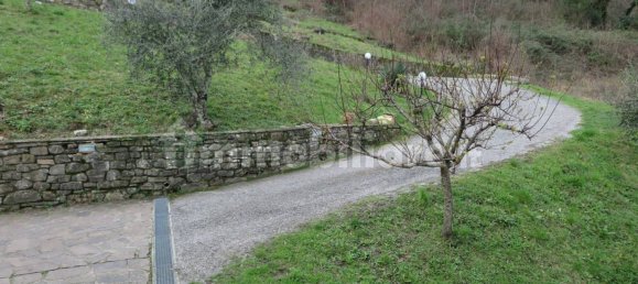 4 bedrooms Villa in Pontremoli, Italy No. 82510 17