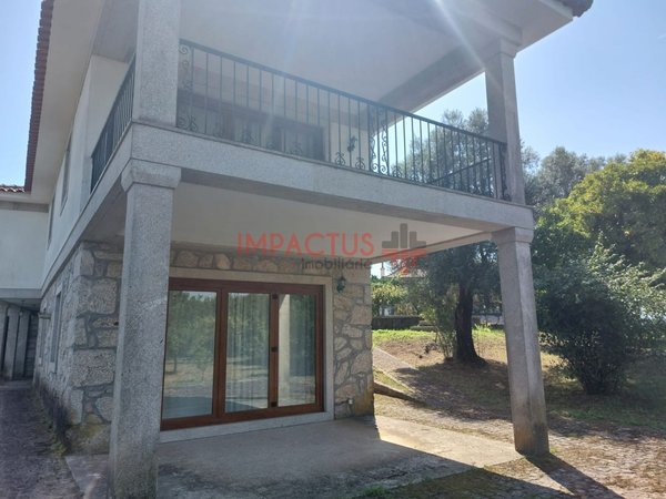 Casa T3 em Arcos de Valdevez, Portugal N.º 63812