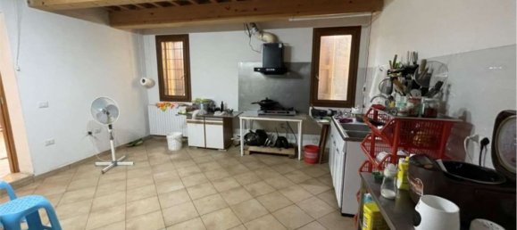 12-Zimmer Haus in San Possidonio, Italy, Nr. 98115 7