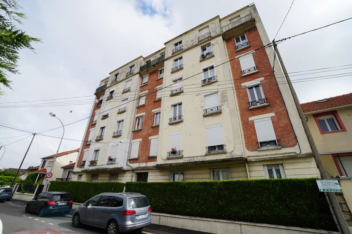 1 bedroom Apartment in Aulnay-sous-Bois, France No. 182198