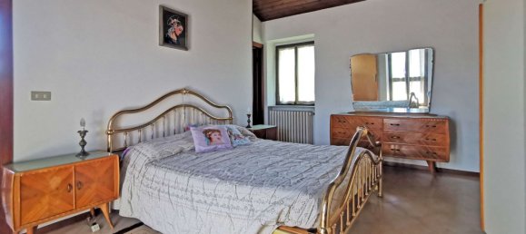Villa de 3 dormitorios en Oleggio Castello, Italy No. 340270 26