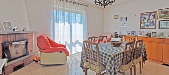 Villa de 3 dormitorios en Oleggio Castello, Italy No. 340270 11