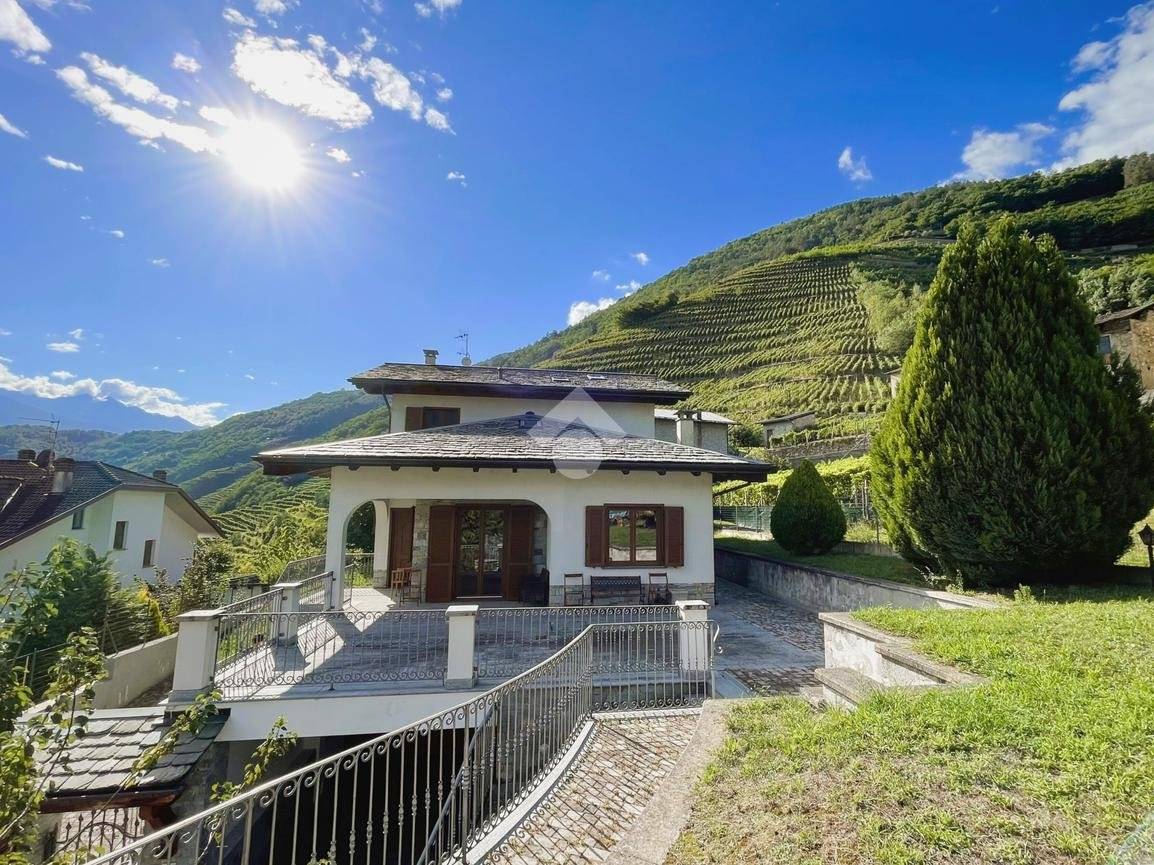 5 غرف نوم فيلا في Bianzone, Italy رقم 162545