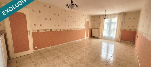 3 bedrooms House in Urvillers, France No. 321088 3