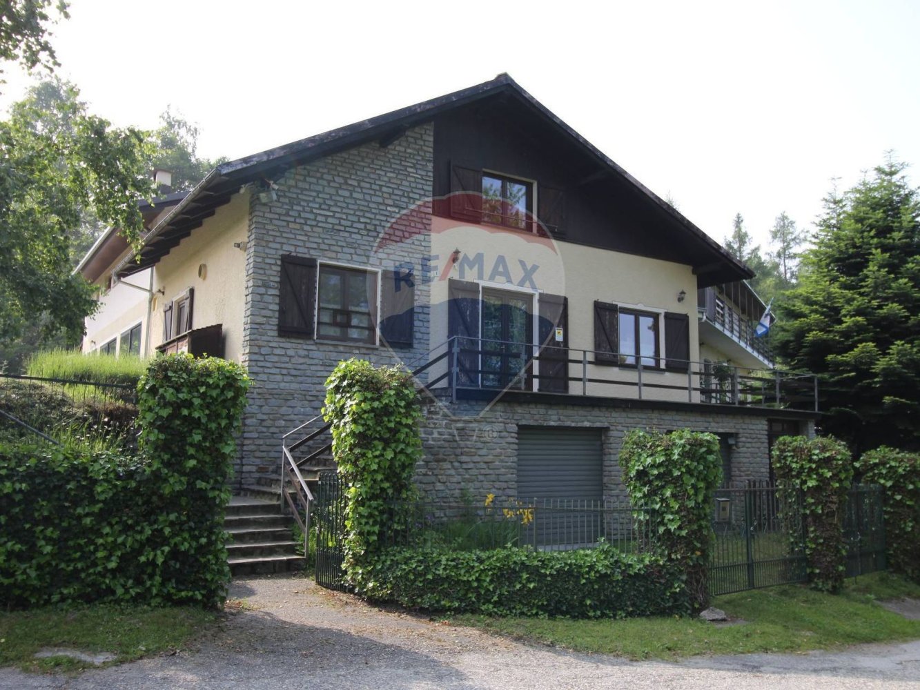 14-Zimmer Hotel in Pinasca, Italy, Nr. 266449