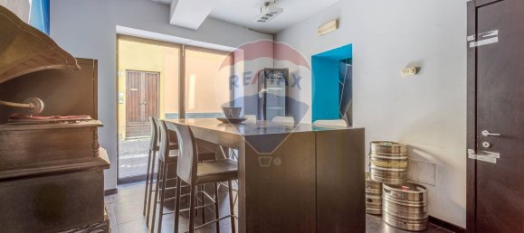 85m² Commercial property in Parma, Italy No. 336863 16