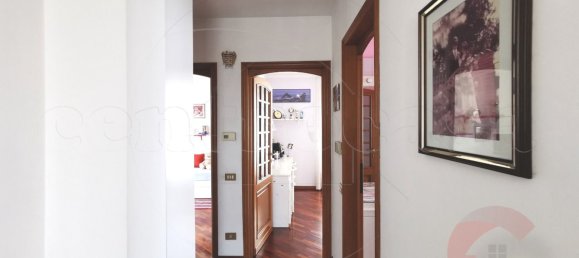 Villa de 4 divisões em Magenta, Italy N.º 261218 2