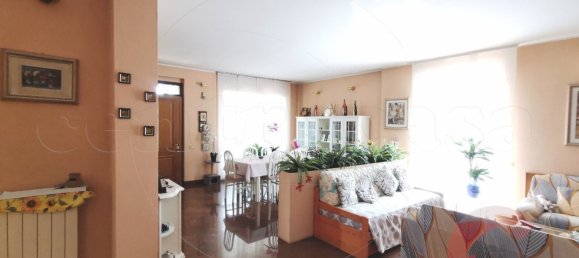 Villa de 4 divisões em Magenta, Italy N.º 261218 36