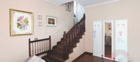 Villa de 4 divisões em Magenta, Italy N.º 261218 45