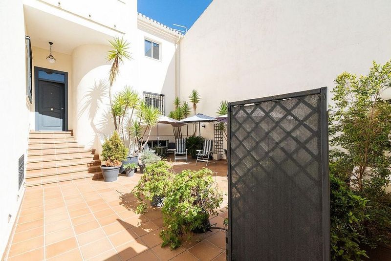 Casa de 4 dormitorios en Santa Fe, Spain No. 227798