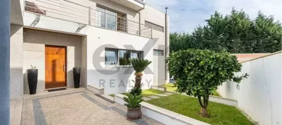 Casa T3 em Valongo, Portugal N.º 108040 2