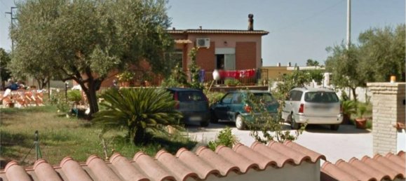 5 rooms Apartment in Nettuno, Italy No. 181434 4