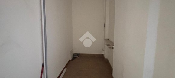 2-Zimmer Gewerbliche Immobilie in Sona, Italy, Nr. 271810 14