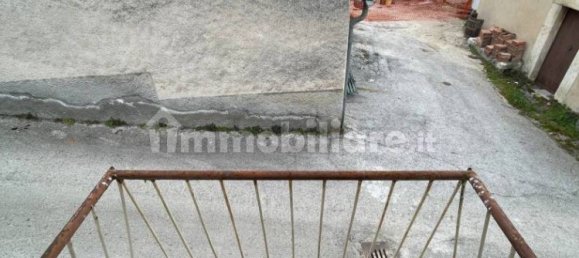 3 bedrooms House in L'Aquila, Italy No. 196085 4