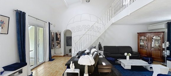 Villa de 4 dormitorios en Gard, France No. 347843 4