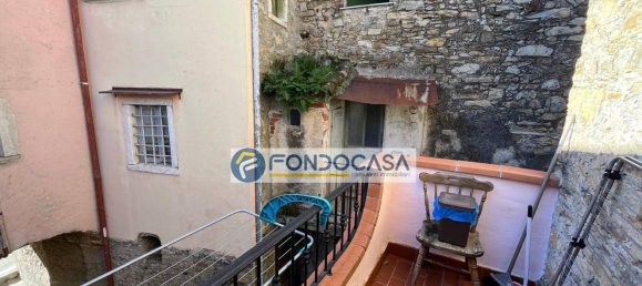 3 rooms House in Carrara, Italy No. 44933 24