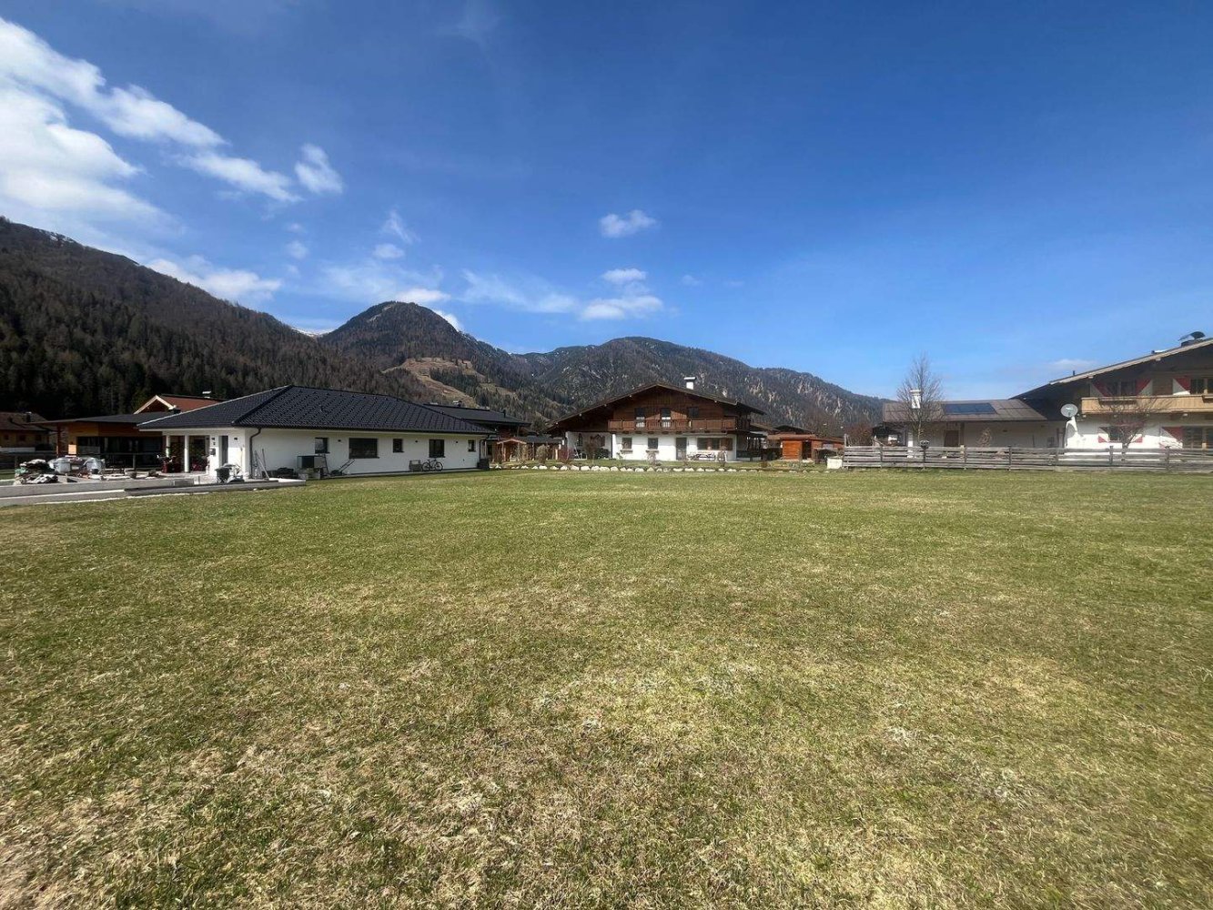  قطعة أرض في St. Ulrich am Pillersee, Austria رقم 148268