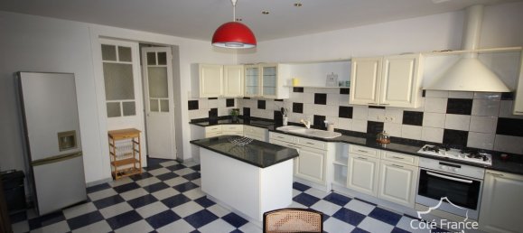 5 bedrooms House in Givet, France No. 246741 17