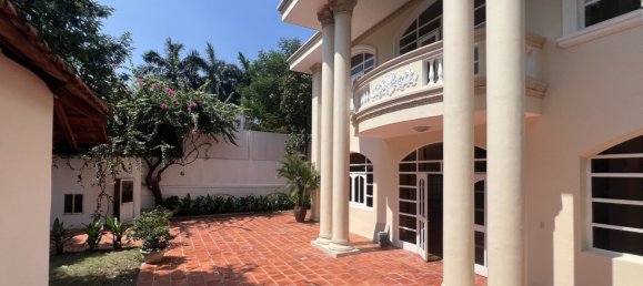 4 dormitorios villa en alquiler en Thu Duc, Ho Chi Minh, Vietnam № 75341 4