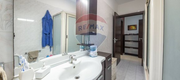 Квартира с 3 комнатами в Катания, Италия № 216726 31