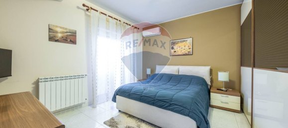 Квартира с 3 комнатами в Катания, Италия № 216726 48