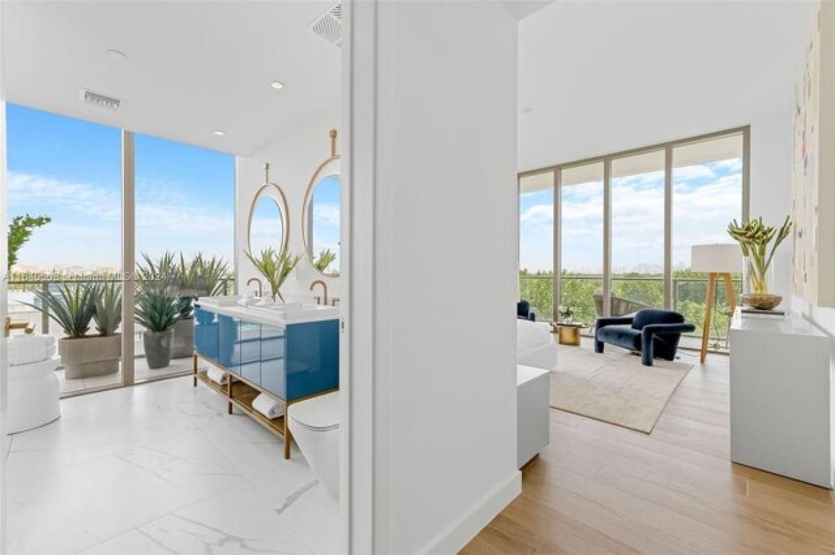 3 bedrooms House in Miami, USA No. 357209