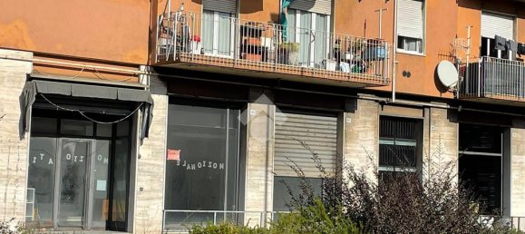 Propiedad comercial de 1 habitación en La Spezia, Italy No. 165517 11