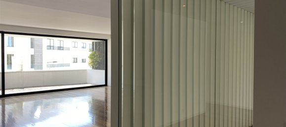 3 bedrooms Apartment in Porto, Portugal No. 132196 26