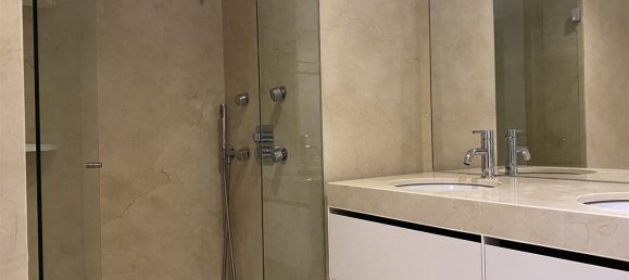 3 bedrooms Apartment in Porto, Portugal No. 132196 2