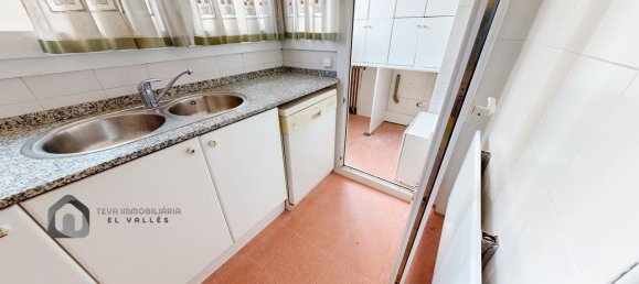 3 bedrooms Apartment in Santa Perpetua De Mogoda, Spain No. 182361 3