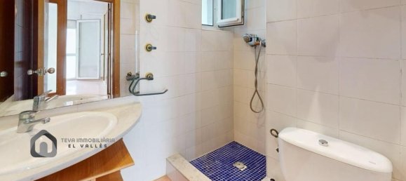 3 bedrooms Apartment in Santa Perpetua De Mogoda, Spain No. 182361 6