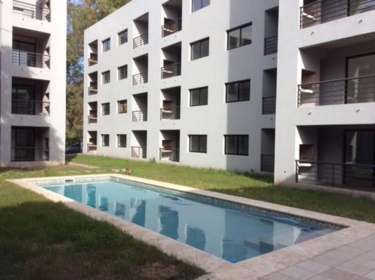 Estudio en Pilar, Argentina No. 10085