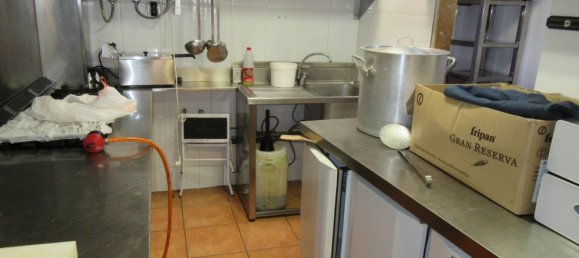 70m² Commercial property in Benidorm, Spain No. 172388 3