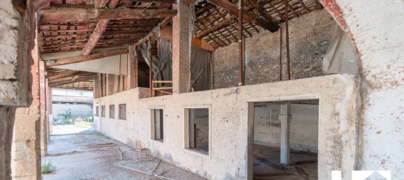 5 bedrooms House in Brescia, Italy No. 103614 4