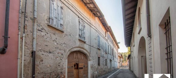 5 bedrooms House in Brescia, Italy No. 103614 11