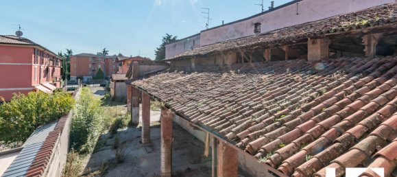 5 bedrooms House in Brescia, Italy No. 103614 15