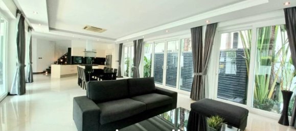 4 bedrooms Cafe / restaurant in Pattaya, Thailand No. 16083 4