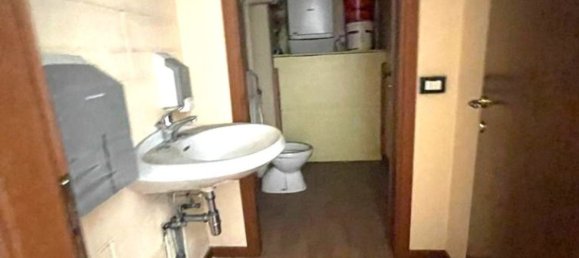 8 rooms Warehouse in Borgo Ticino, Italy No. 177524 18