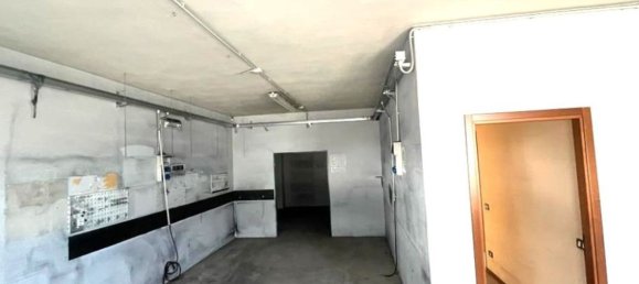 8 rooms Warehouse in Borgo Ticino, Italy No. 177524 13