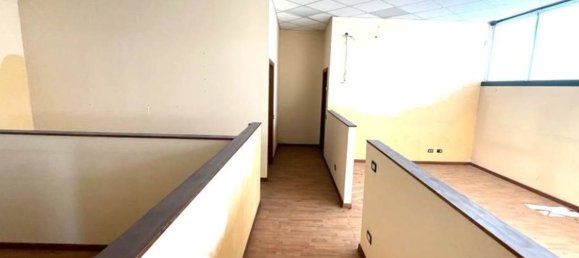 8 rooms Warehouse in Borgo Ticino, Italy No. 177524 10