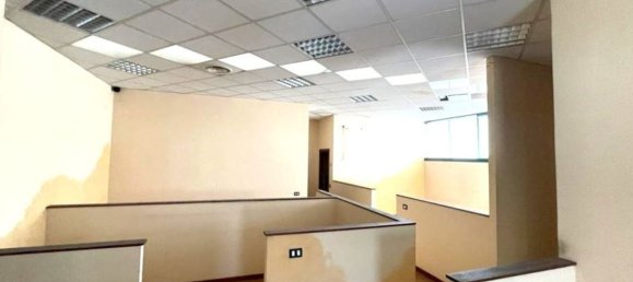 8 rooms Warehouse in Borgo Ticino, Italy No. 177524 2