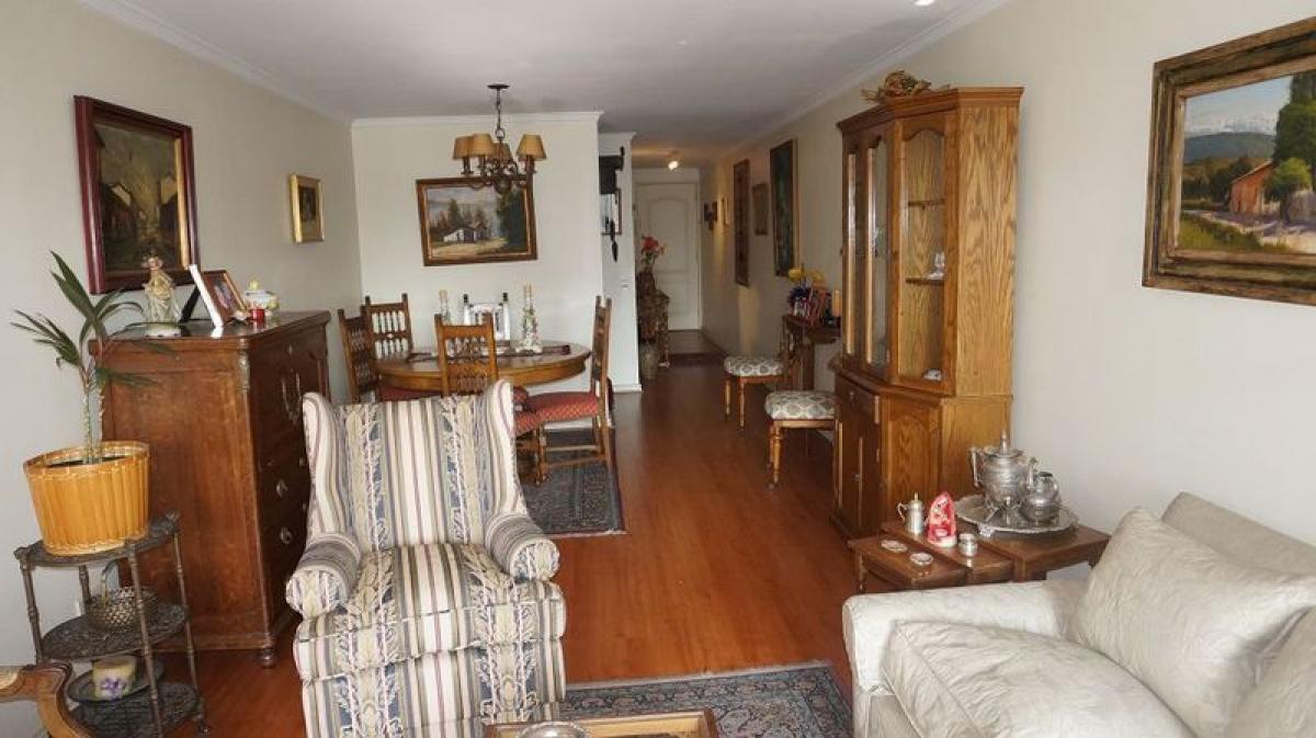 3 bedrooms Apartment in Santiago, Chile No. 5069