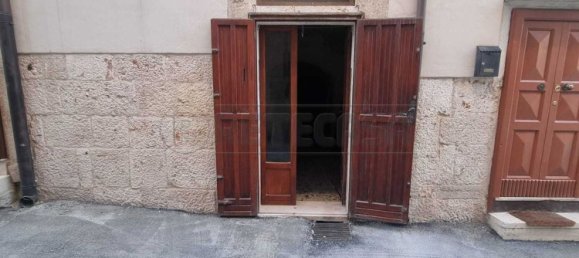 2 rooms House in Altamura, Italy No. 42367 3