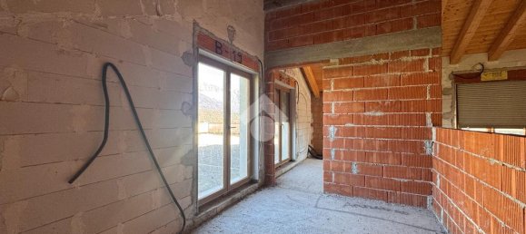 5 Schlafzimmer Villa in Seren del Grappa, Italy, Nr. 353928 30