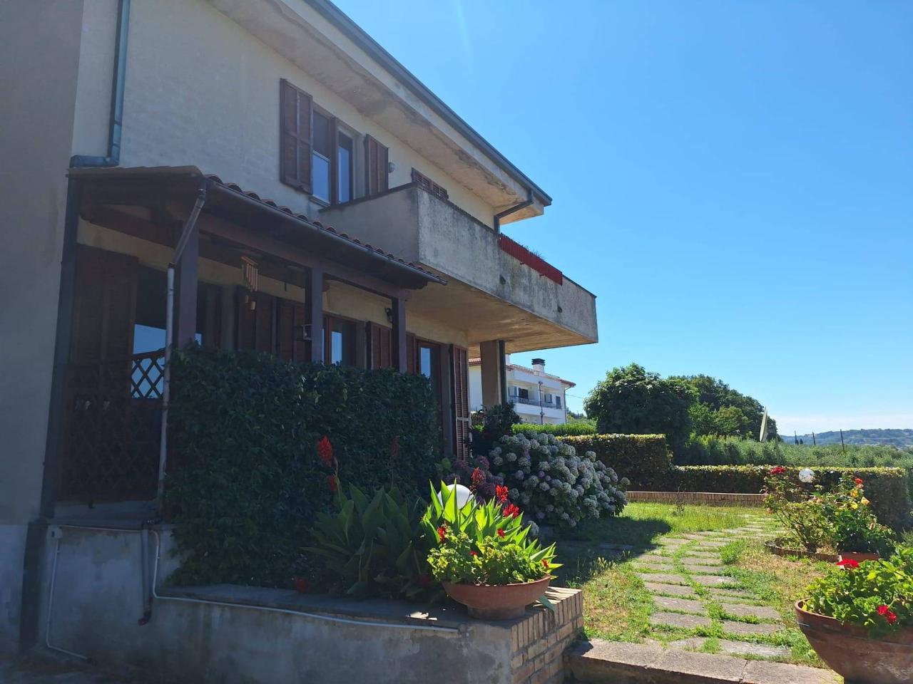 7-Zimmer Villa in Civitanova Marche, Italy, Nr. 144036