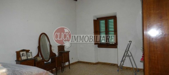8 rooms House in Vicchio, Italy No. 108300 16